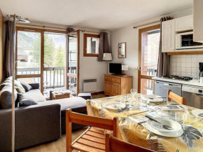Appartement cosy au pied des pistes avec parking et balcon, 4 pers, centre village - FR-1-344-1077